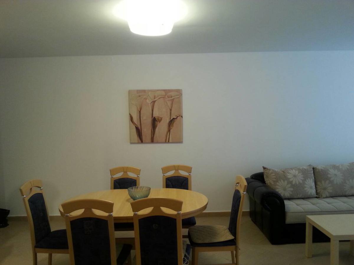 Iskra Appartement Budva Buitenkant foto