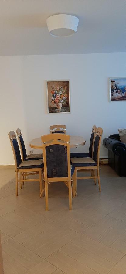 Iskra Appartement Budva Buitenkant foto