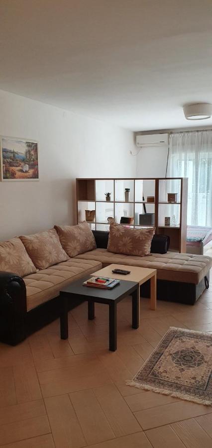 Iskra Appartement Budva Buitenkant foto