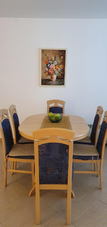 Iskra Appartement Budva Buitenkant foto