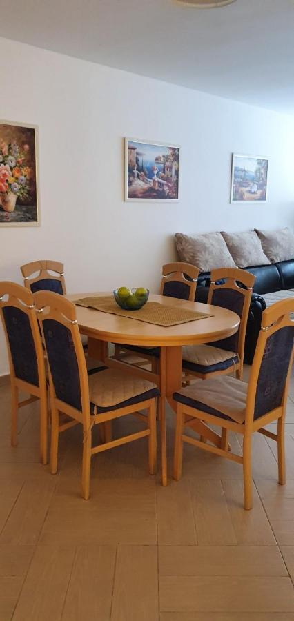 Iskra Appartement Budva Buitenkant foto